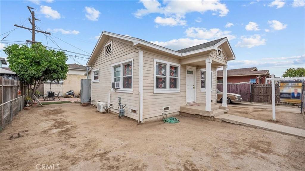 Montebello, CA 90640,247 Cedar CT