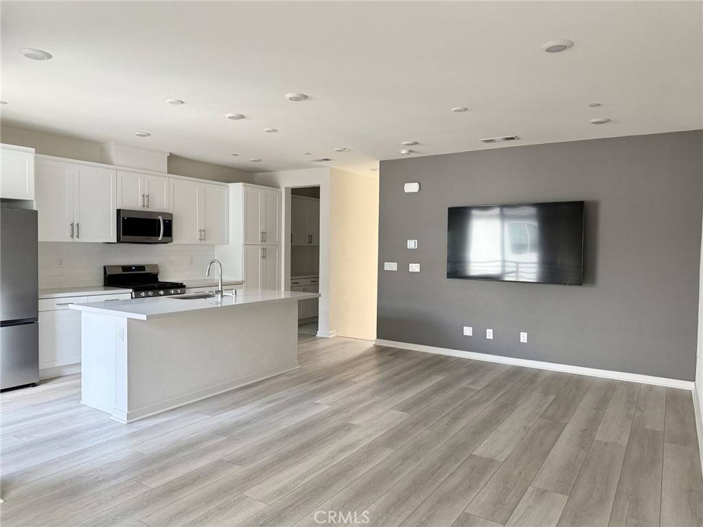 Ontario, CA 91761,3661 S Allston Paseo #3