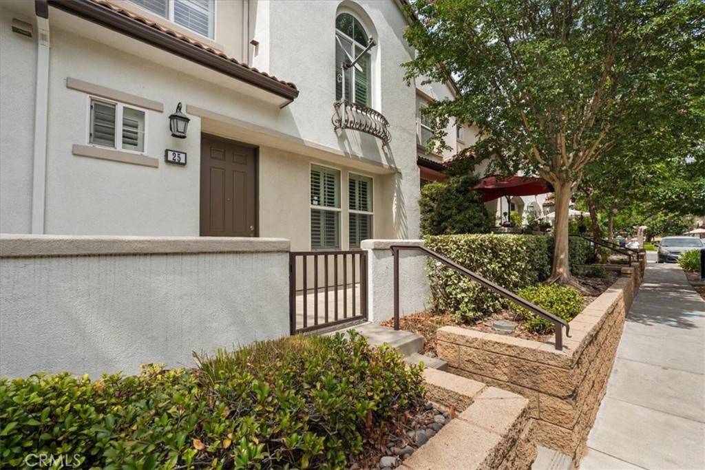 Fontana, CA 92336,15723 Parkhouse DR
