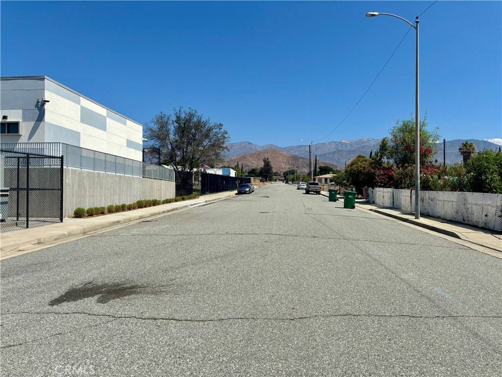Banning, CA 92220,660 N Florida ST