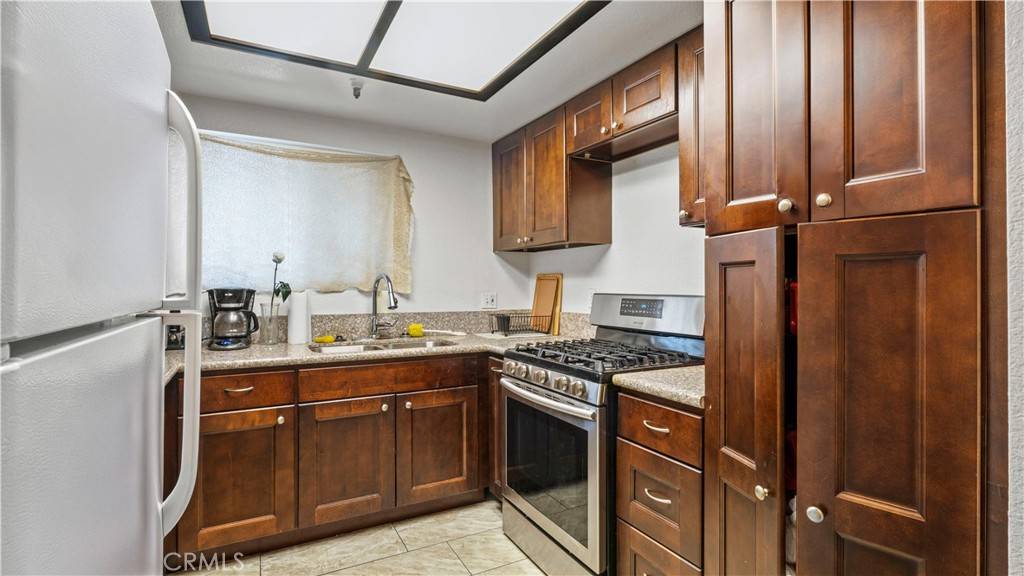 Huntington Park, CA 90255,6140 Rugby AVE #324