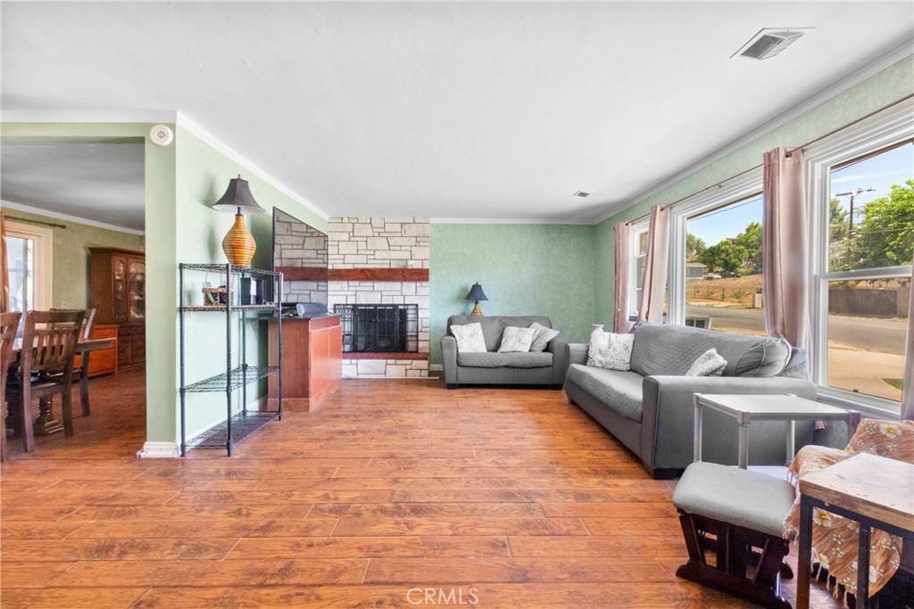 Yucaipa, CA 92399,12368 Overcrest DR