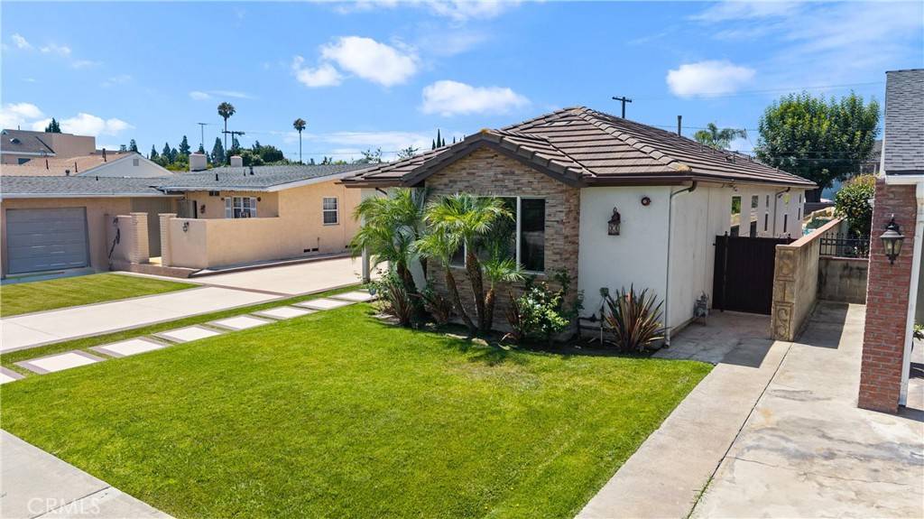 Downey, CA 90241,9356 Buell ST