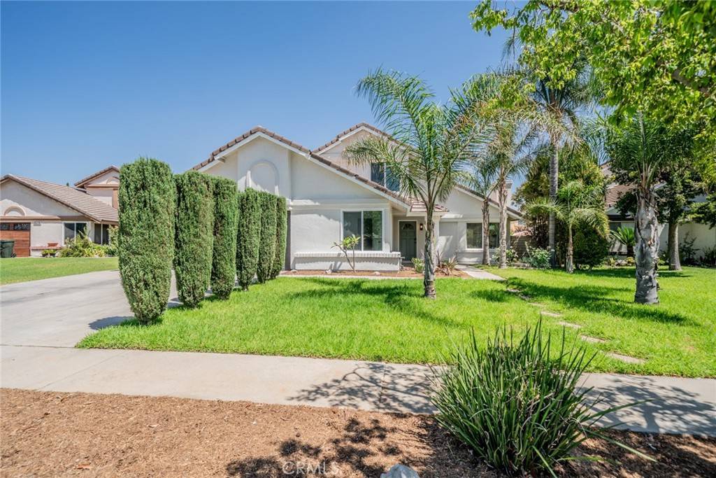 Fontana, CA 92336,17068 Holguin CT
