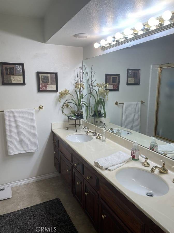 Anaheim Hills, CA 92807,5227 Fern haven