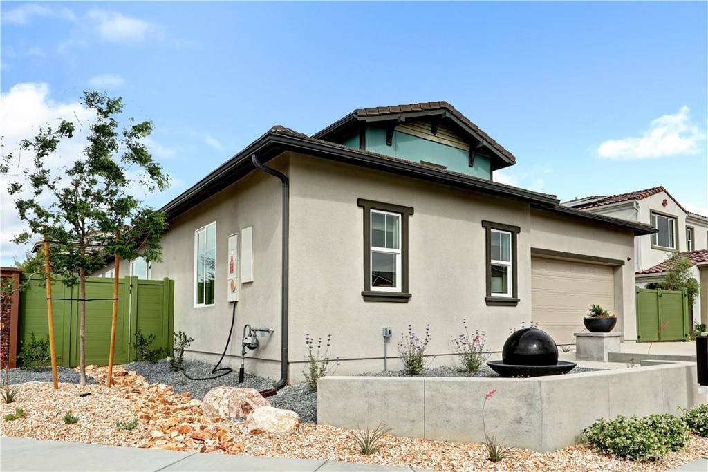 Hesperia, CA 92345,17175 Kent ST