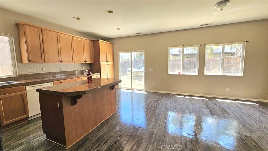 San Jacinto, CA 92582,2182 Larkspur CT