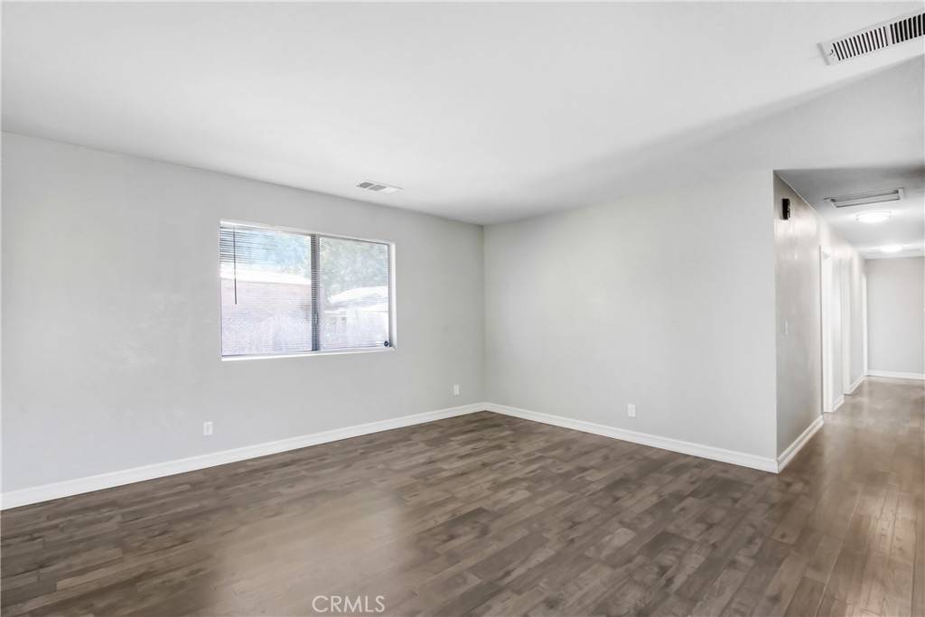 Lake Elsinore, CA 92530,507 Ellis ST