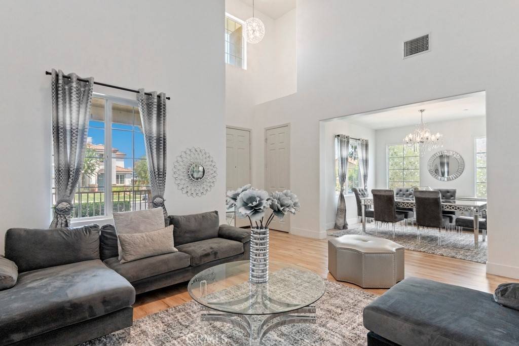 Corona, CA 92883,7399 Sanctuary DR
