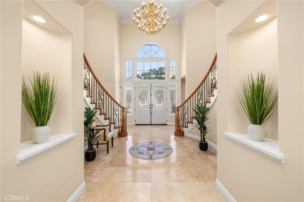 Yorba Linda, CA 92886,3313 Gardenia LN