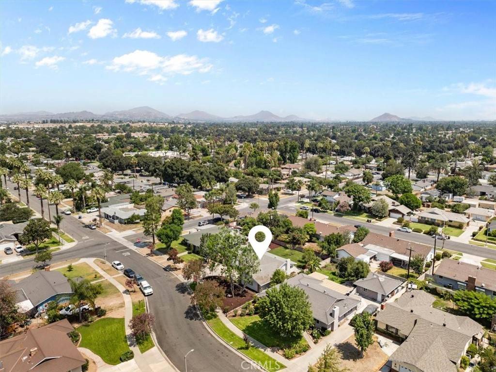 Riverside, CA 92504,3975 Madrona RD