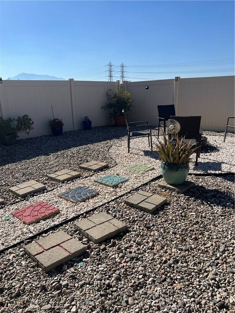 Beaumont, CA 92223,1611 Trailview DR