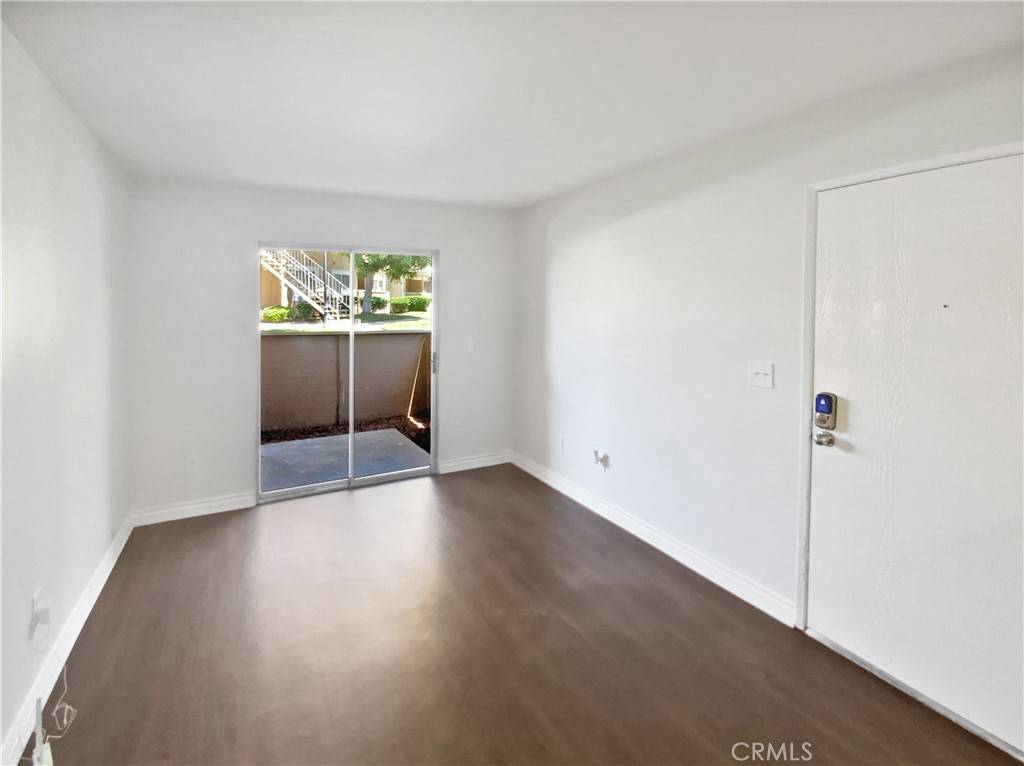 Ontario, CA 91761,3653 Oak Creek DR #E