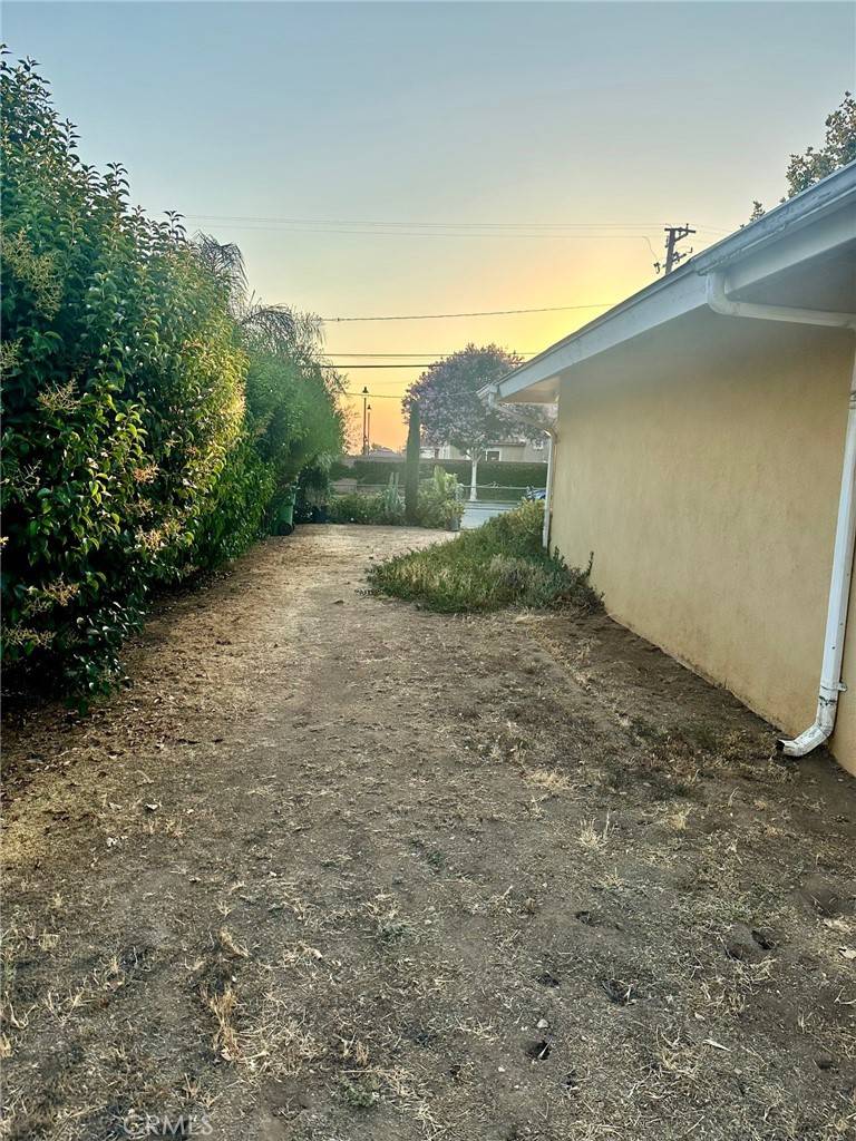 Yucaipa, CA 92399,12239 6th ST