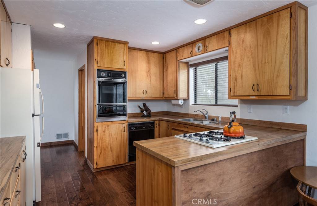 Big Bear City, CA 92314,1772 Columbine DR