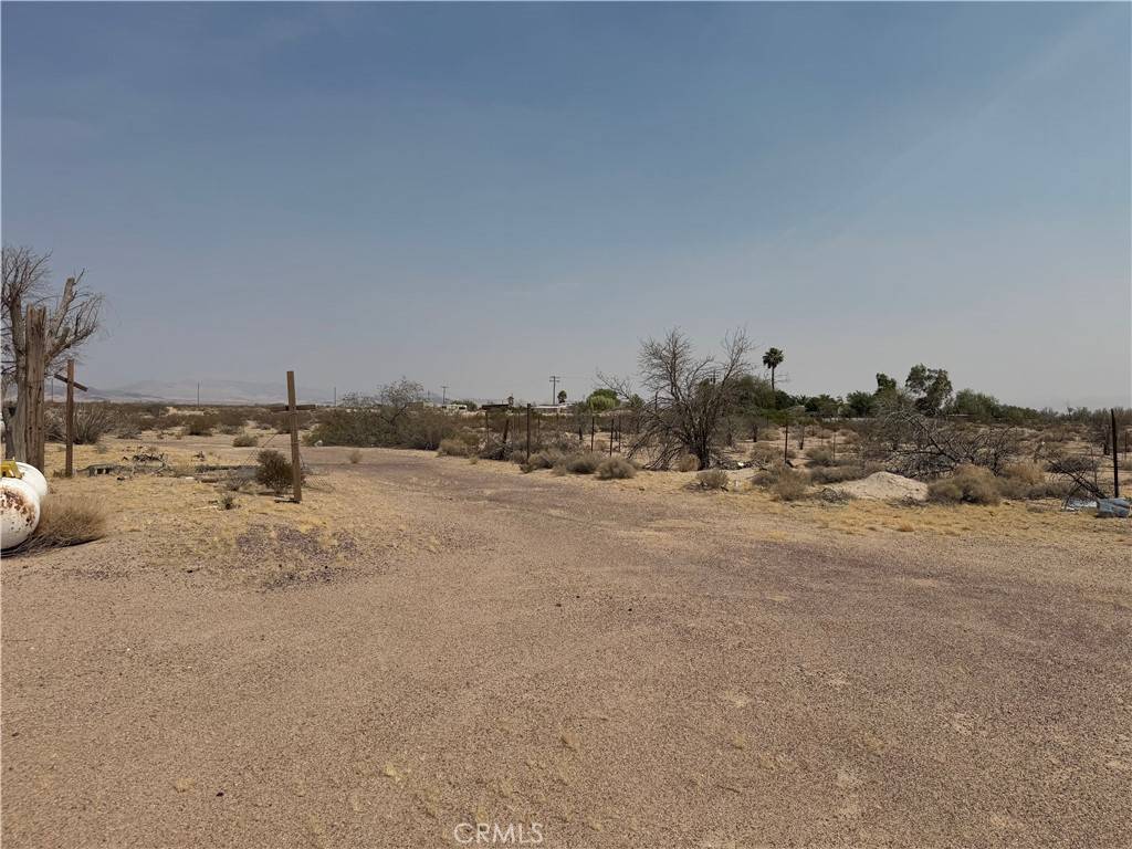 Newberry Springs, CA 92365,31626 Croyden St