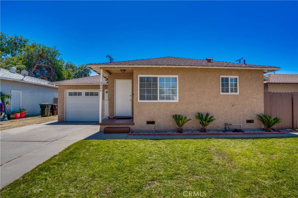 Fullerton, CA 92833,2304 W Flower AVE