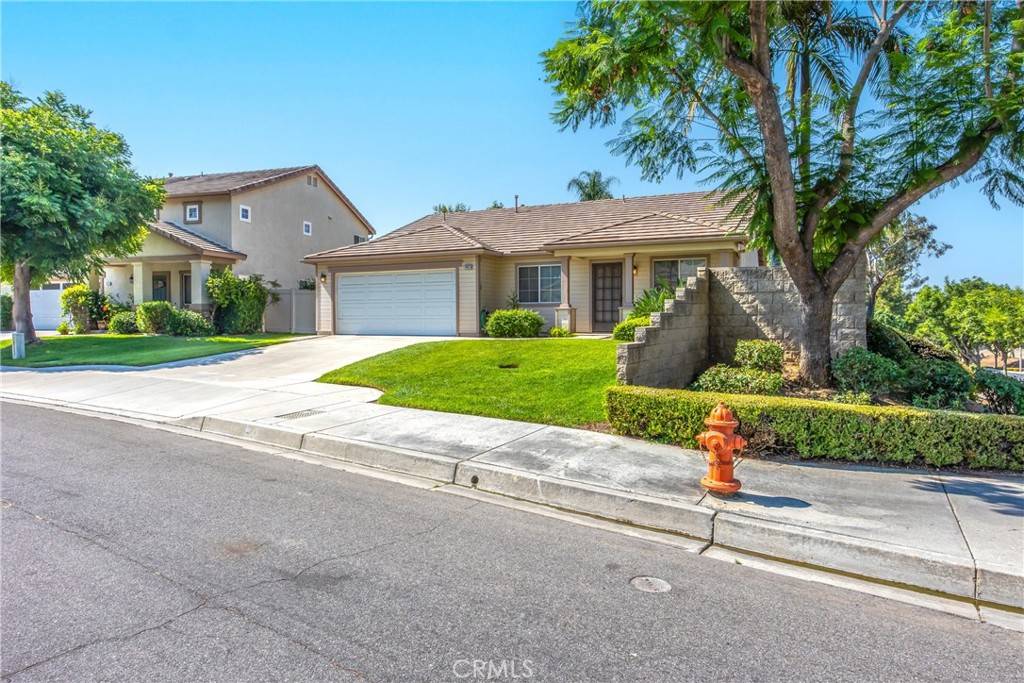 Highland, CA 92346,29025 Oak Creek LN