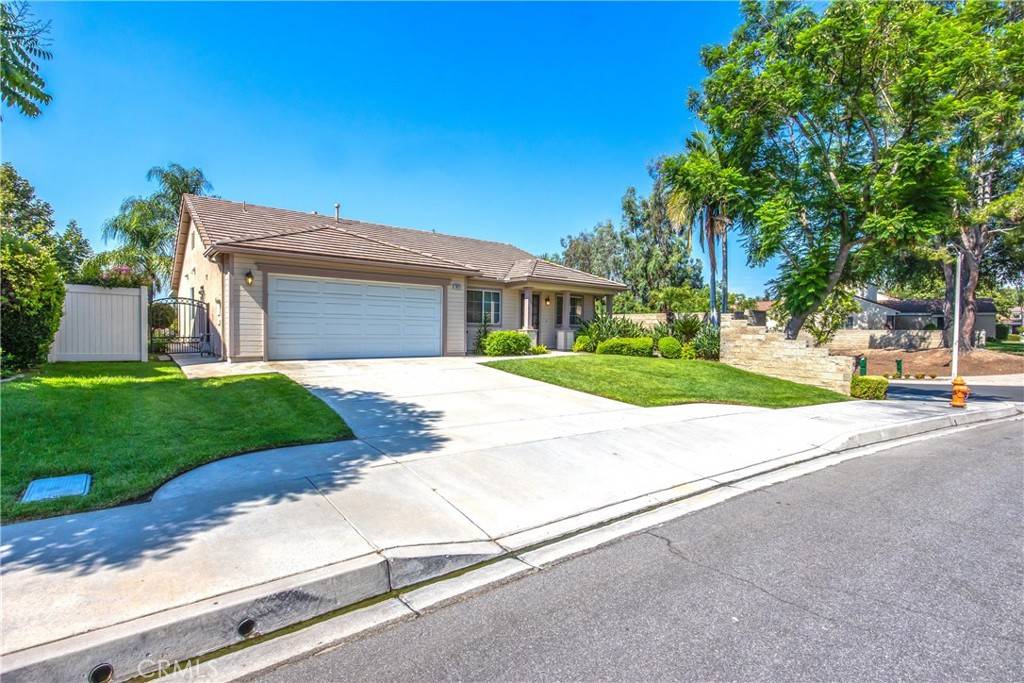Highland, CA 92346,29025 Oak Creek LN