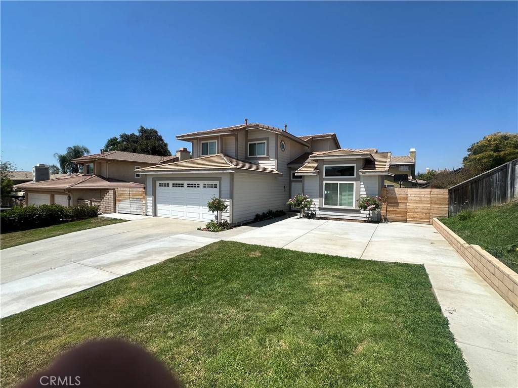 Grand Terrace, CA 92313,22800 Robin