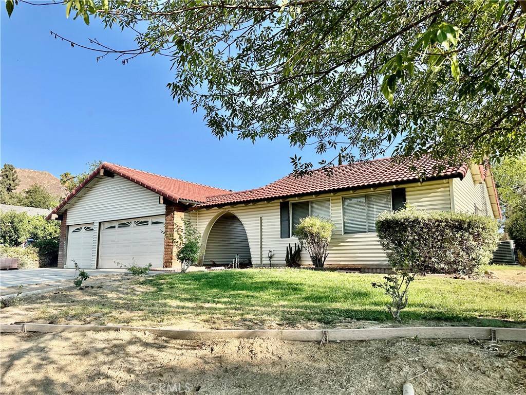 Riverside, CA 92507,220 W Blaine ST