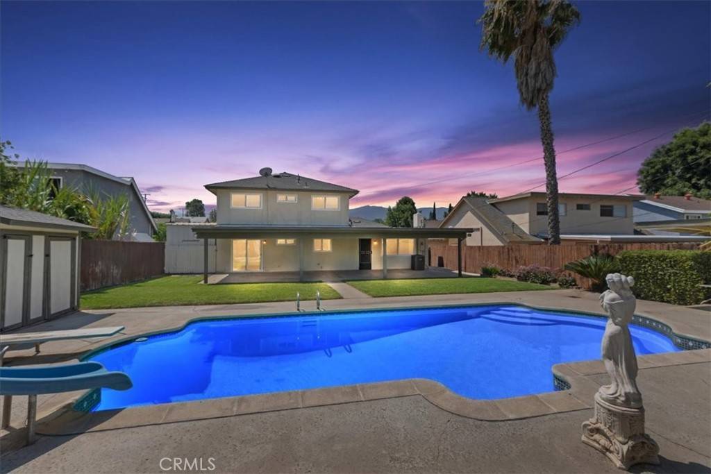 Corona, CA 92882,373 Burr ST