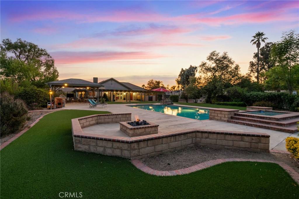 Riverside, CA 92504,15725 Terraceview CT