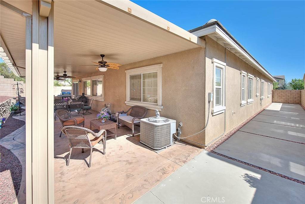 Fontana, CA 92336,16530 Picardy PL