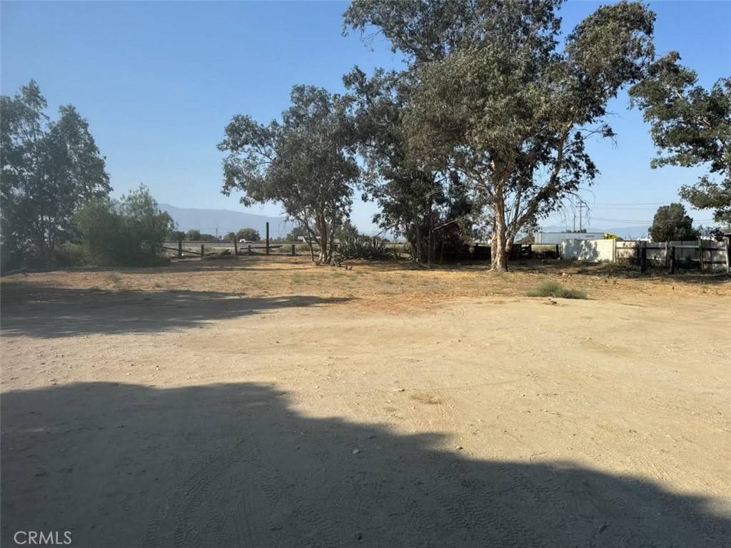 Fontana, CA 92337,14650 Boyle AVE