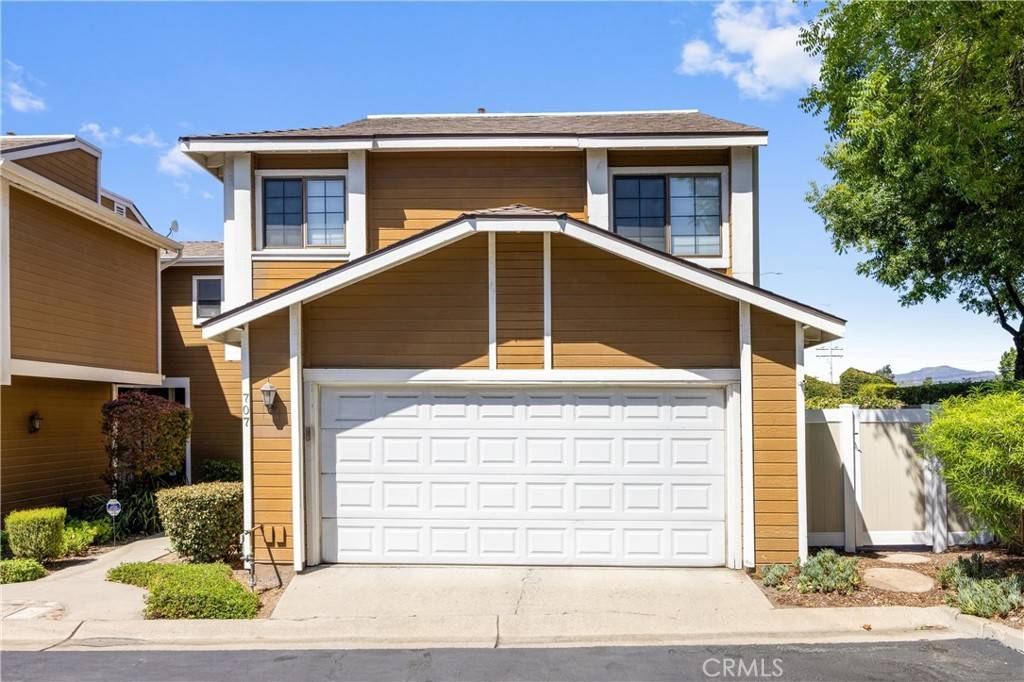 Claremont, CA 91711,707 Lander CIR
