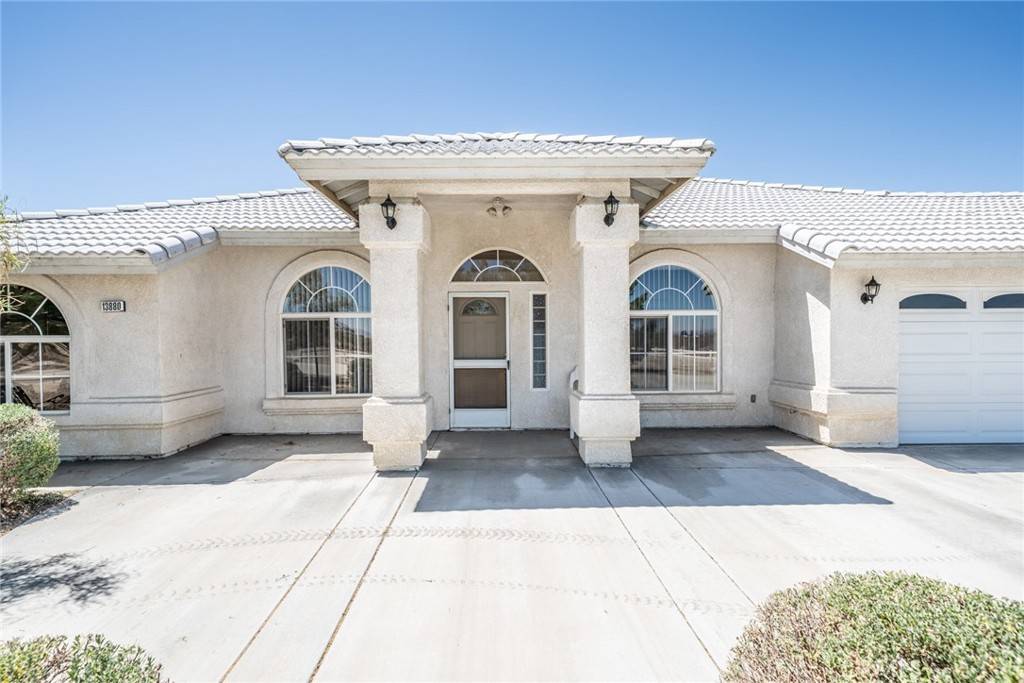 Phelan, CA 92371,13880 Paramount RD