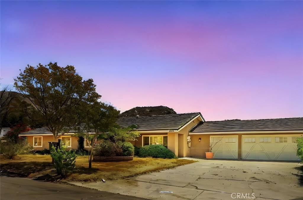 Jurupa Valley, CA 92509,6590 Karen LN