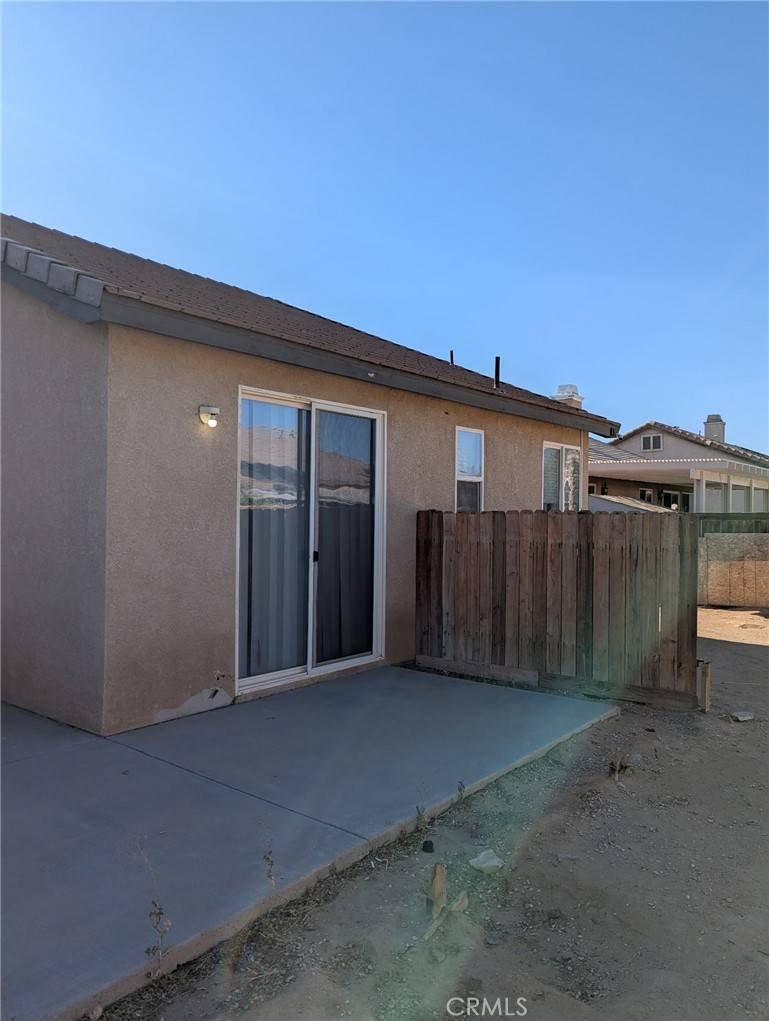 Adelanto, CA 92301,14537 Oakdale CIR