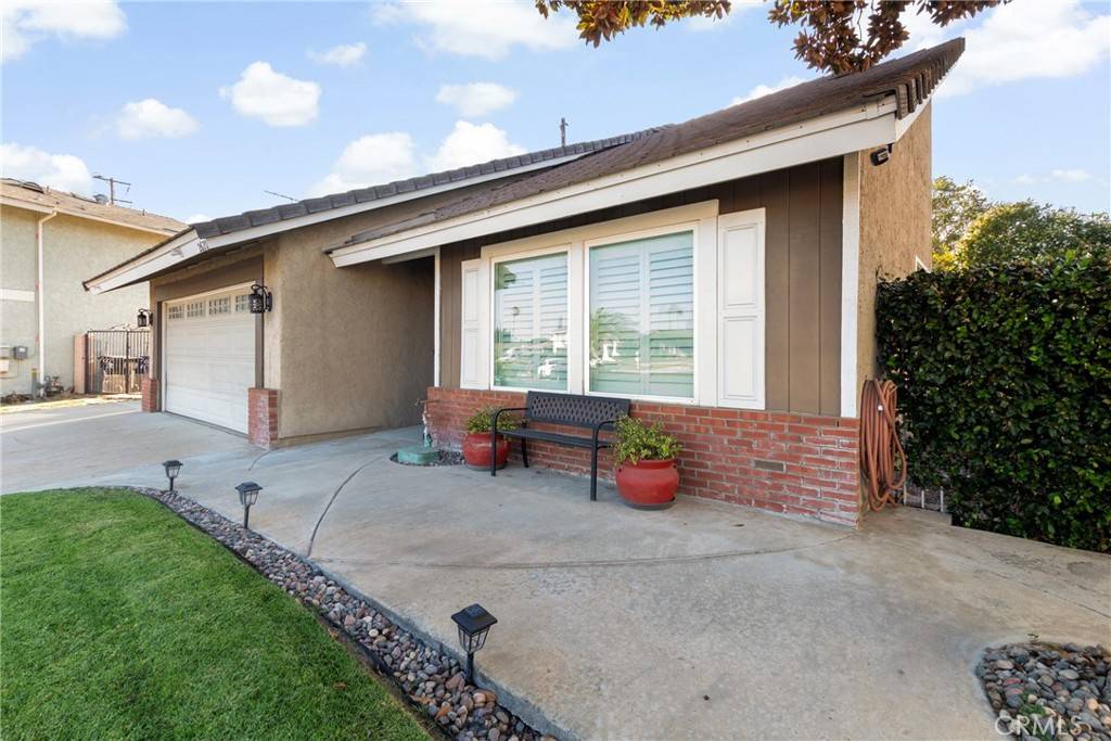 Ontario, CA 91761,2620 S Quaker Ridge PL