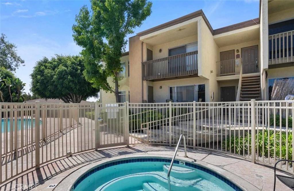 Oceanside, CA 92054,432 Edgehill LN #26