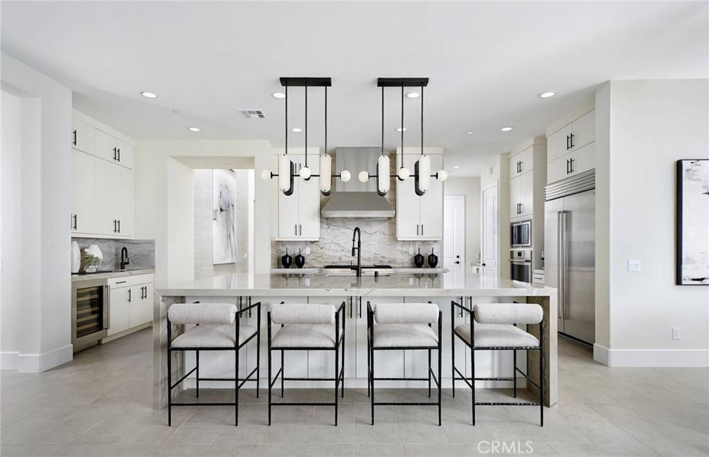 Chatsworth, CA 91311,11845 Canoga AVE