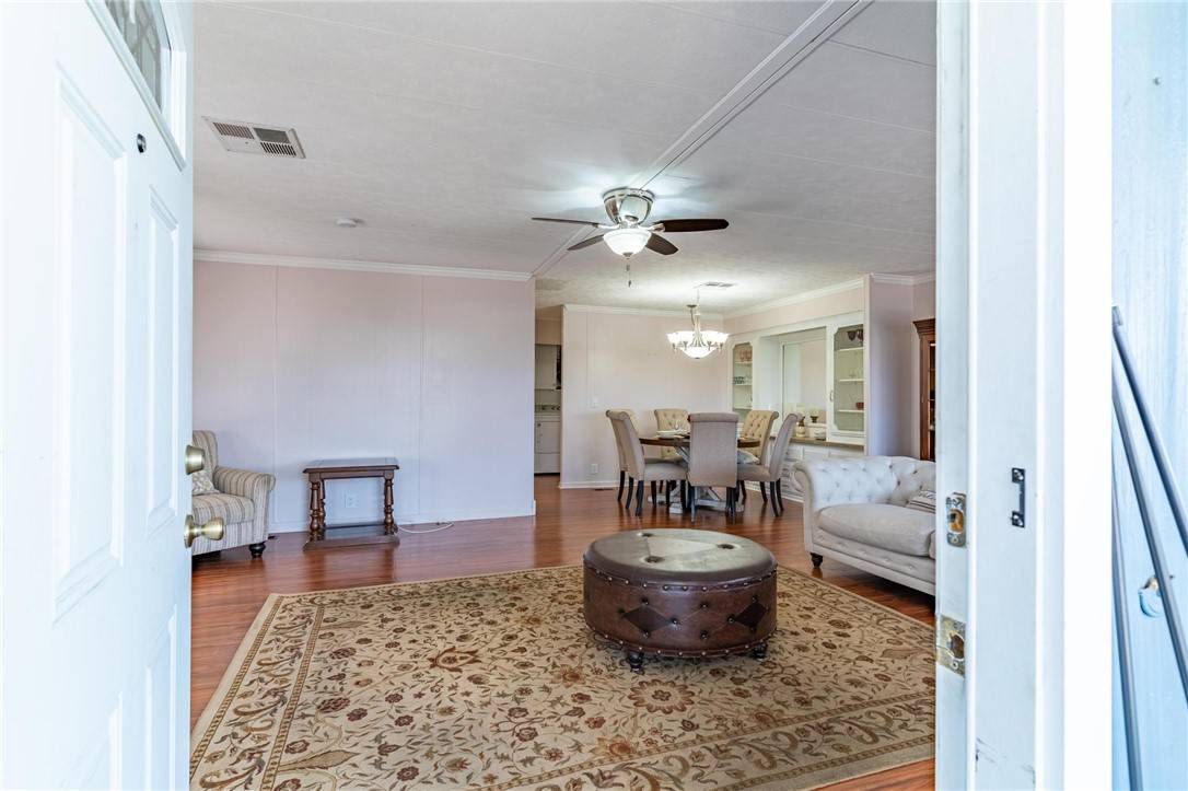 La Verne, CA 91750,4095 Fruit St #105