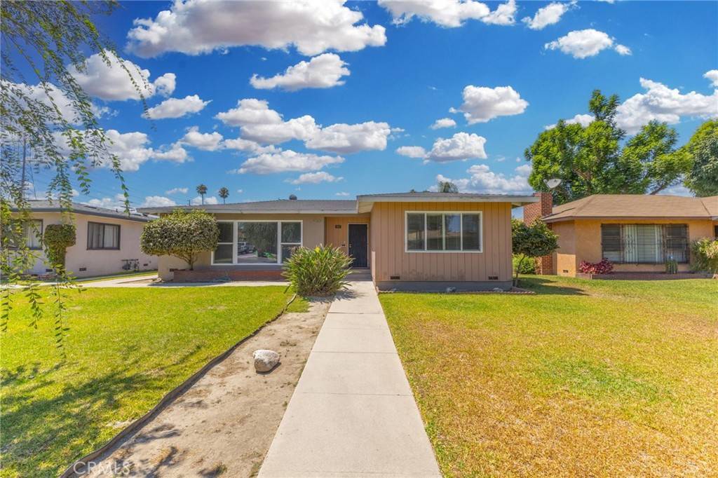 Compton, CA 90221,1607 S Atlantic DR