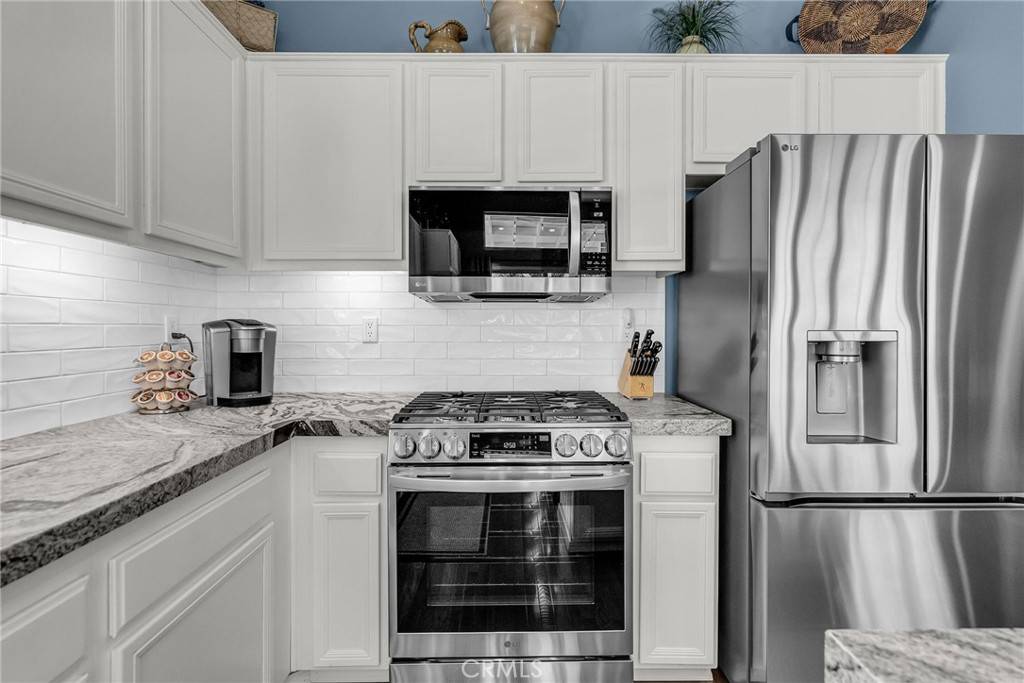 Corona, CA 92882,3338 Camden LN