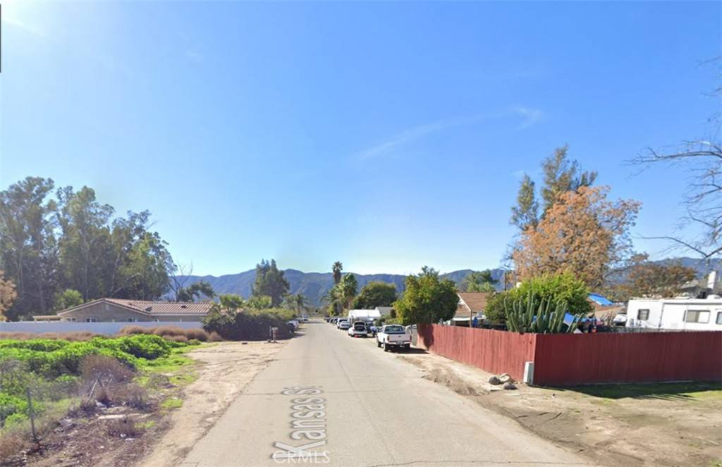 Lake Elsinore, CA 92530,0 Kansas ST
