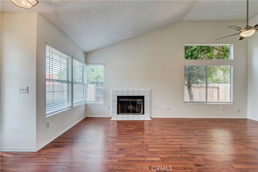 Oceanside, CA 92057,5463 Blackberry WAY