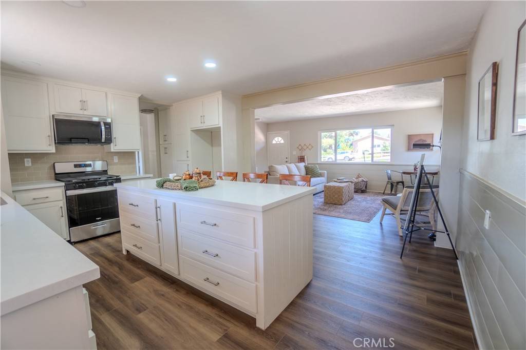 Yucaipa, CA 92399,35645 Avenue E