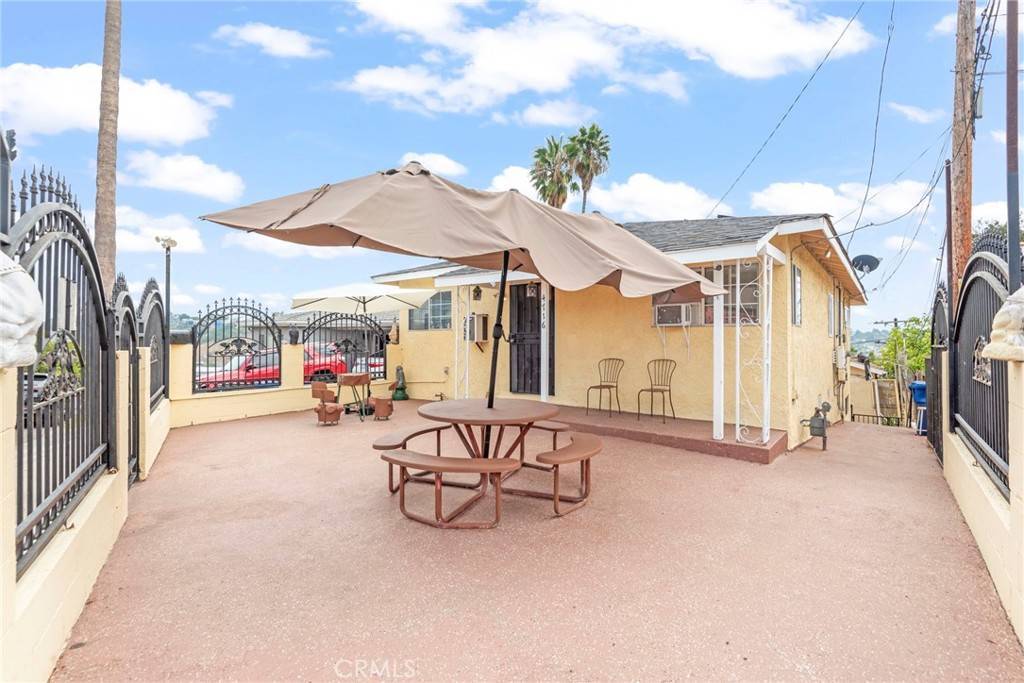 Los Angeles, CA 90032,4716 Del Paso CT