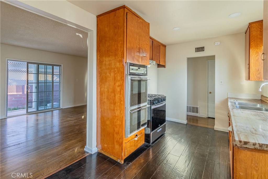 Baldwin Park, CA 91706,14321 Walnut Creek Pkwy