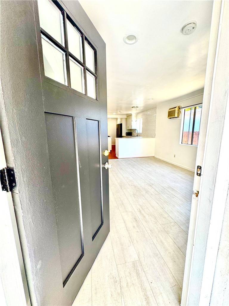 Los Angeles, CA 90061,227 E 111th ST