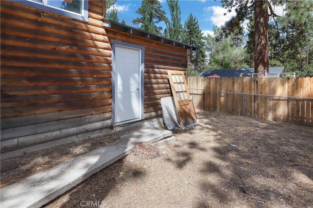 Big Bear City, CA 92314,315 E Big Bear