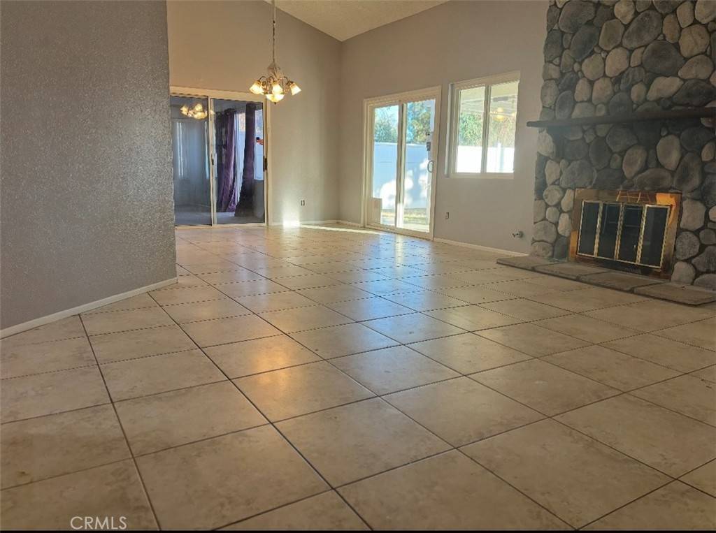 Lake Elsinore, CA 92532,28482 El Toro