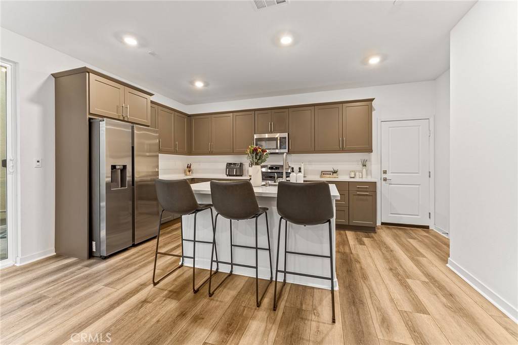 Fontana, CA 92336,16126 Cannoli CT #2