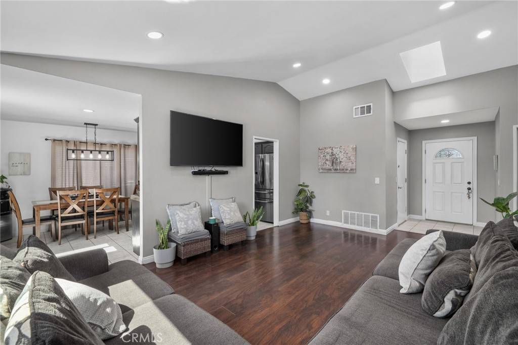 Moreno Valley, CA 92553,24315 Dolan DR