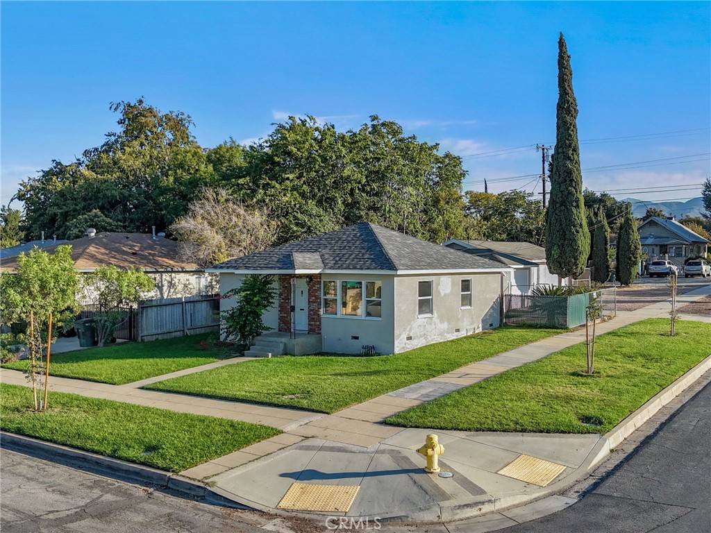 Corona, CA 92882,224 W Kendall
